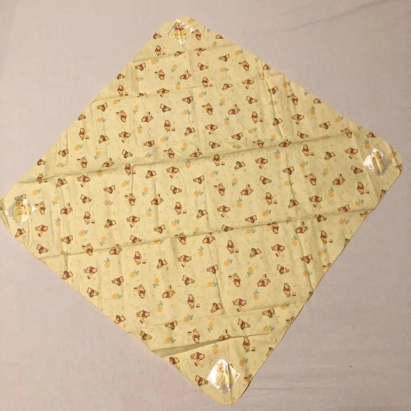 Winnie  the Pooh Baby Swaddles and Hooded Baby Towel Classic Pooh Disney Baby - Picture 13 of 16
